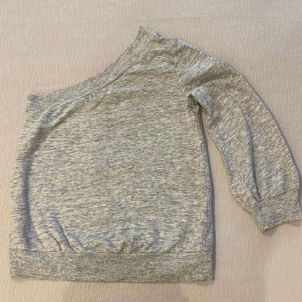 Splendid One Shoulder Sweater Top  Xsmall Pre-owned 
Great condition.